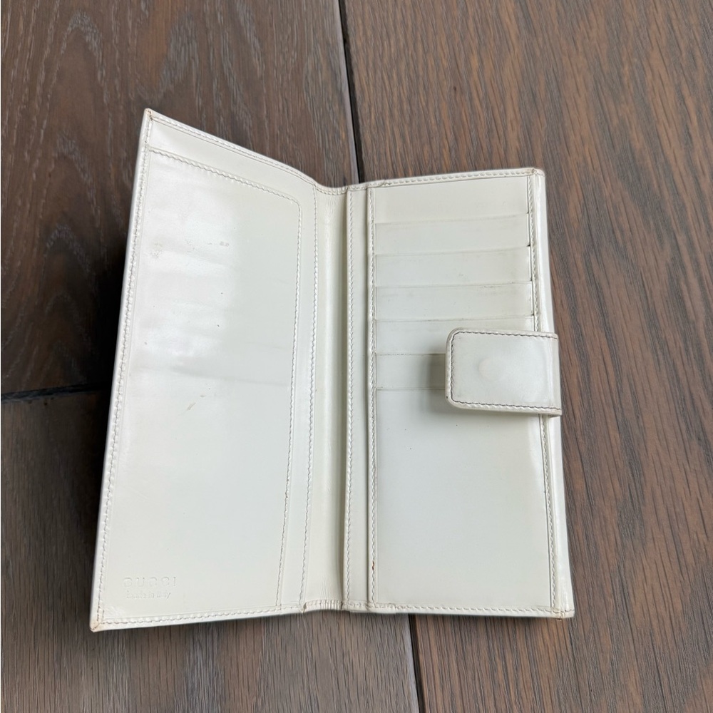 Gucci White Leather Wallet - Picture 5 of 9